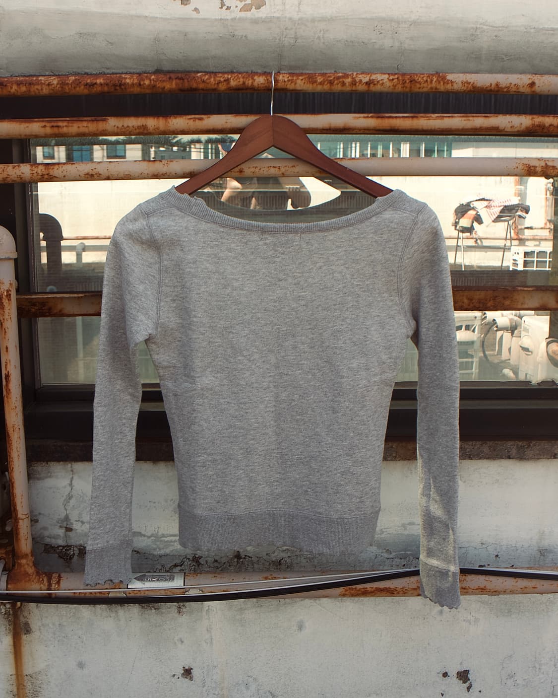 {𝑟𝑒𝑚𝑎𝑘𝑒}JILL ATUART vintage gray t 상품이미지3