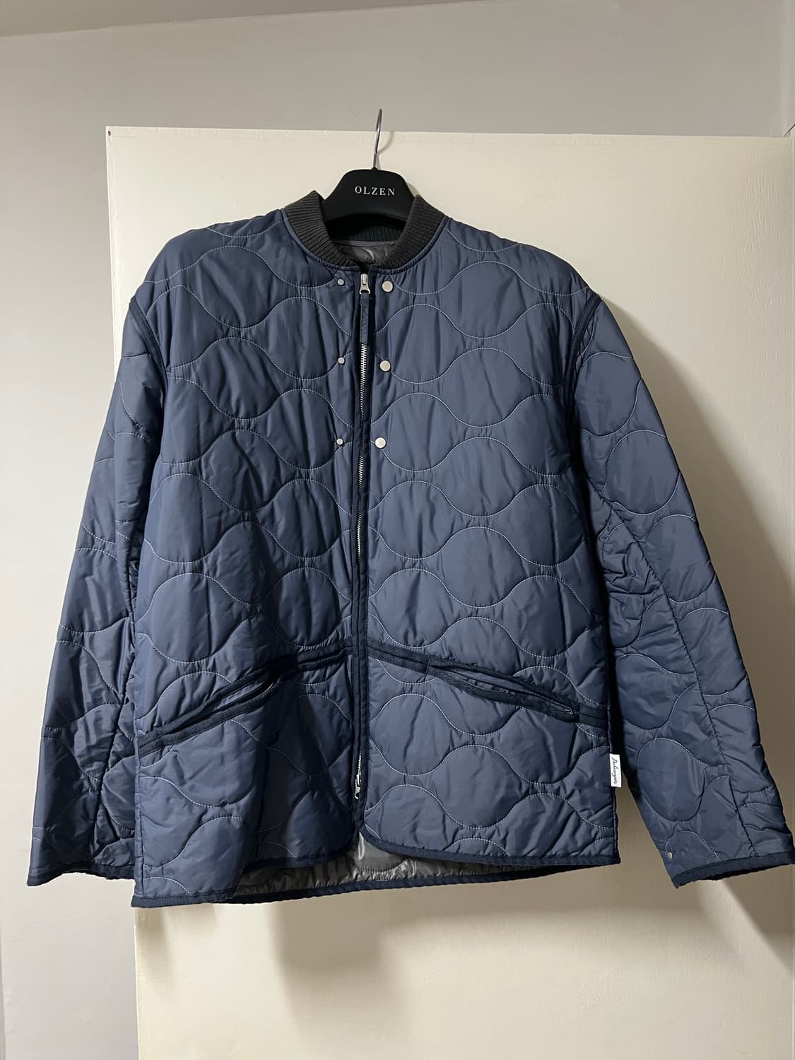 비헤비어 경량패딩 상품이미지1