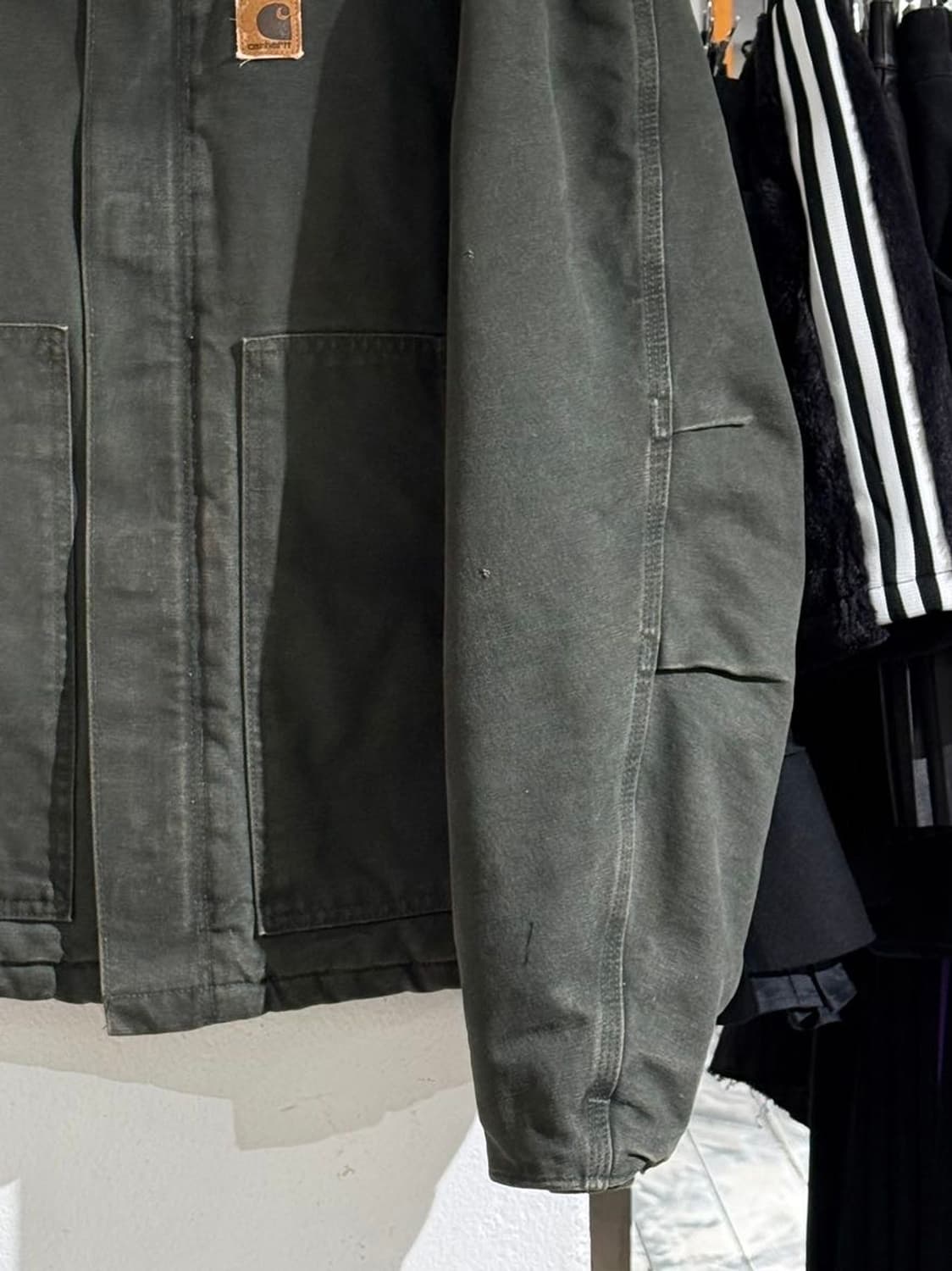 칼하트 모스 그린 J22 덕 디트로이트 자켓 상품이미지5