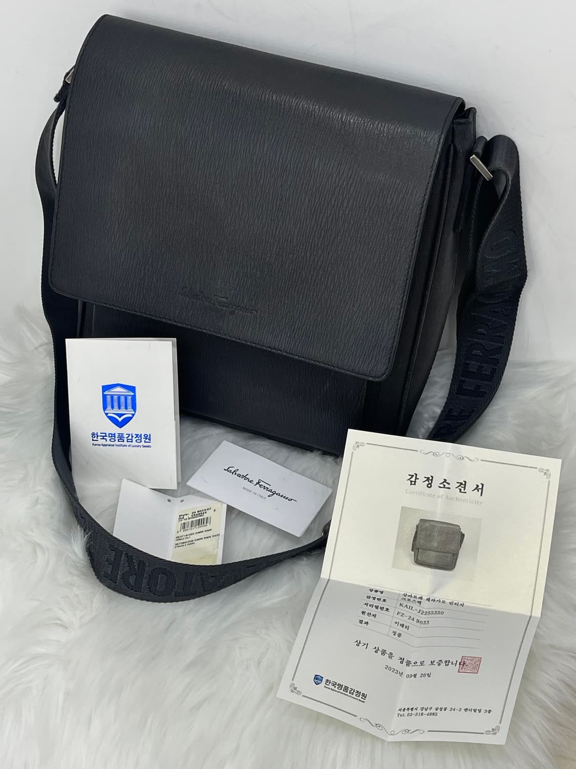 페레가모 남성 메신저백(한국명품감정서 동봉) 상품이미지10