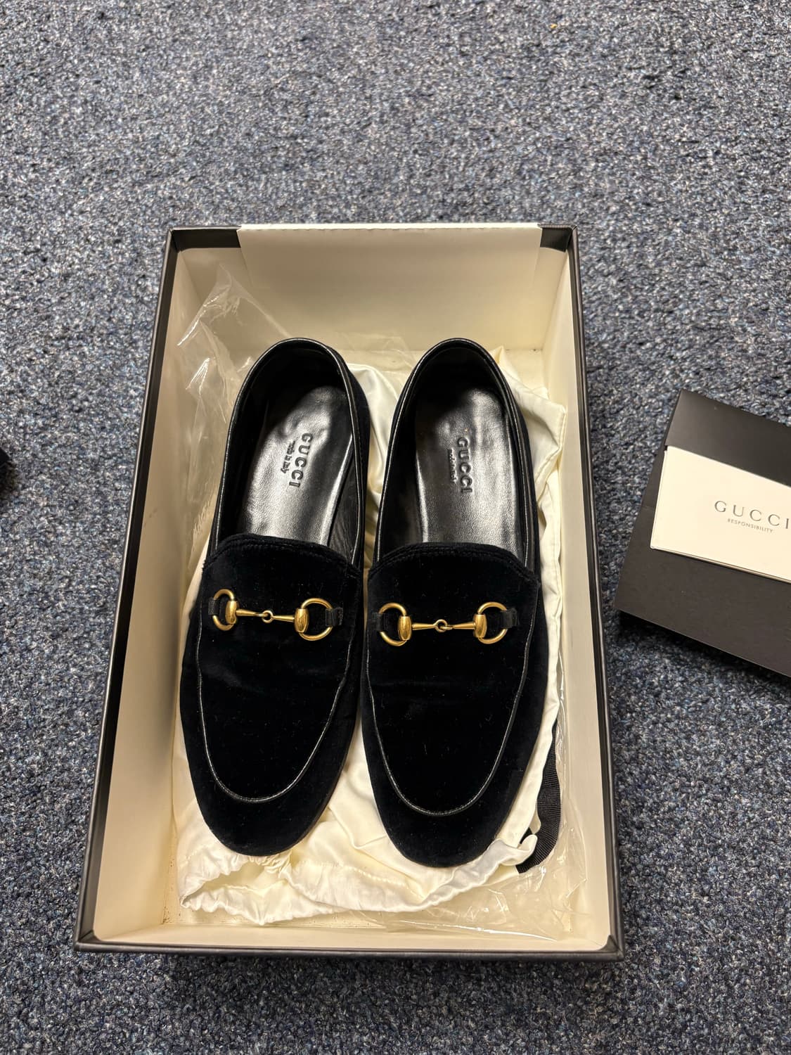 구찌 조르단 벨벳 로퍼 36.5 상품이미지1