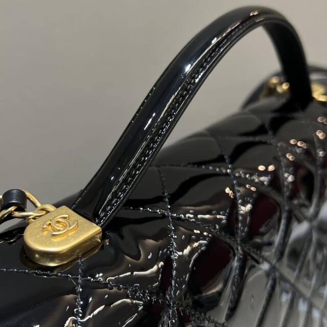 샤넬 페이던트 퀼팅 스쿨백 블랙 상품이미지9