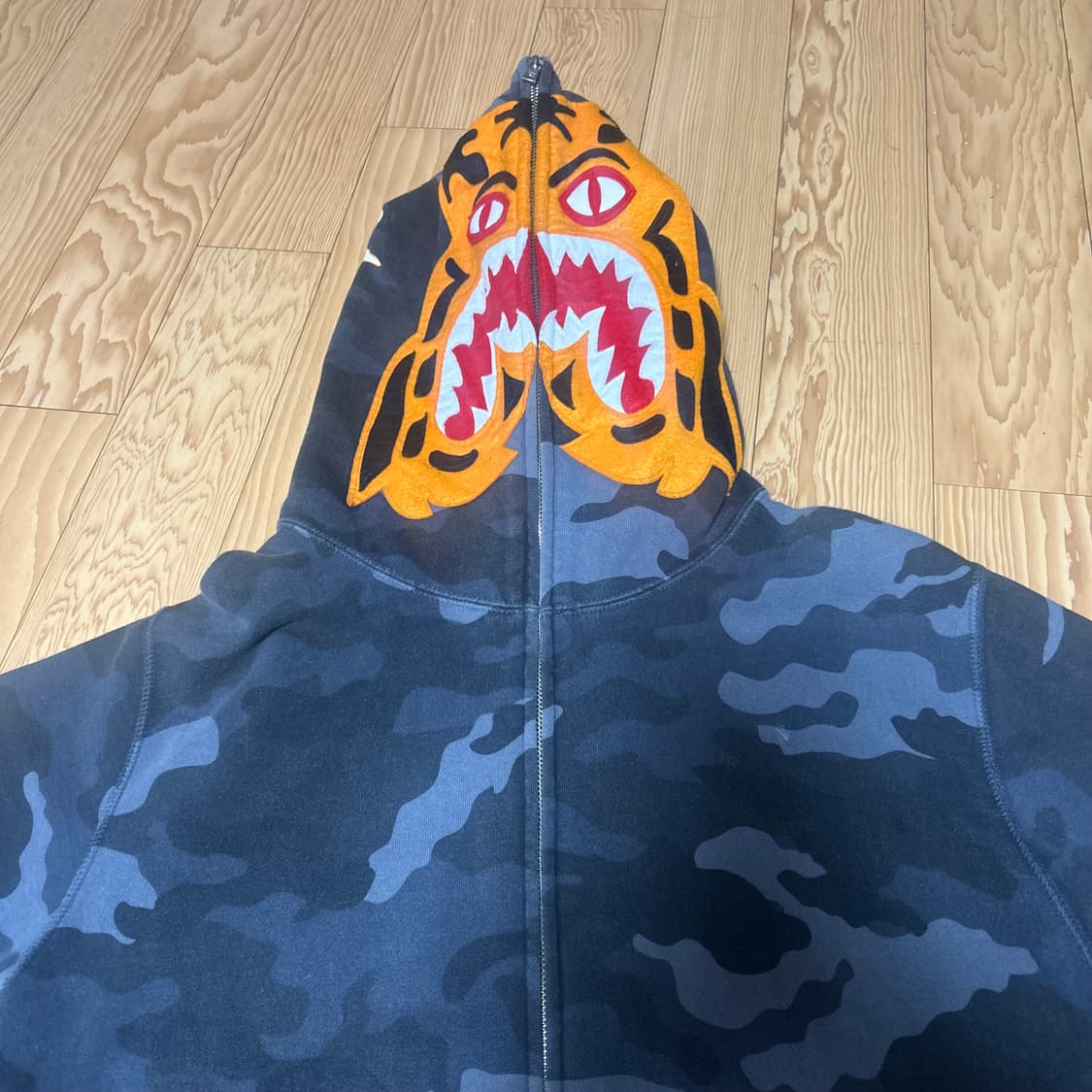 베이프 타이거 흑계 풀 후드집업 상품이미지2