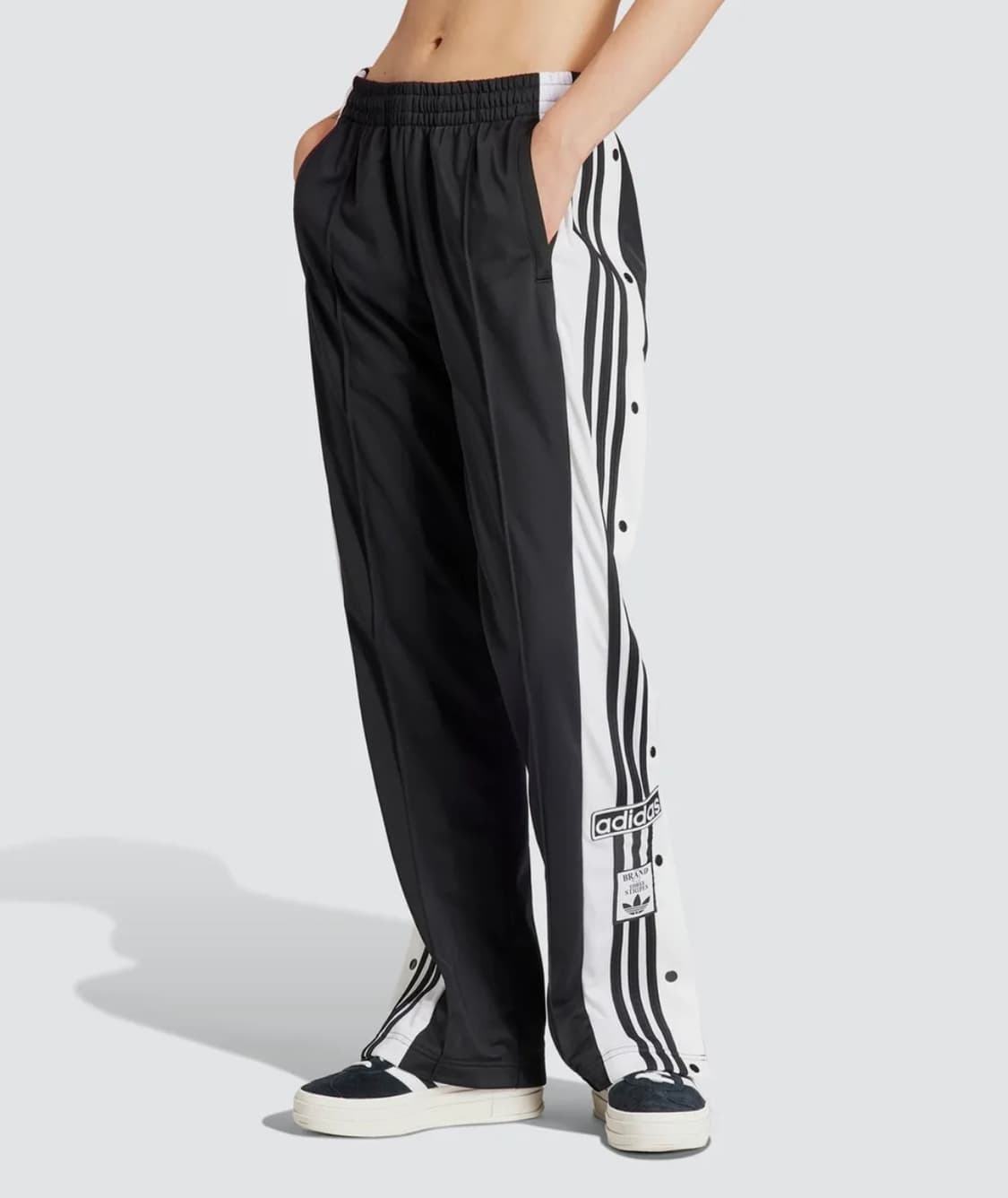 아디다스 아디브레이크 IB5924 상품이미지1