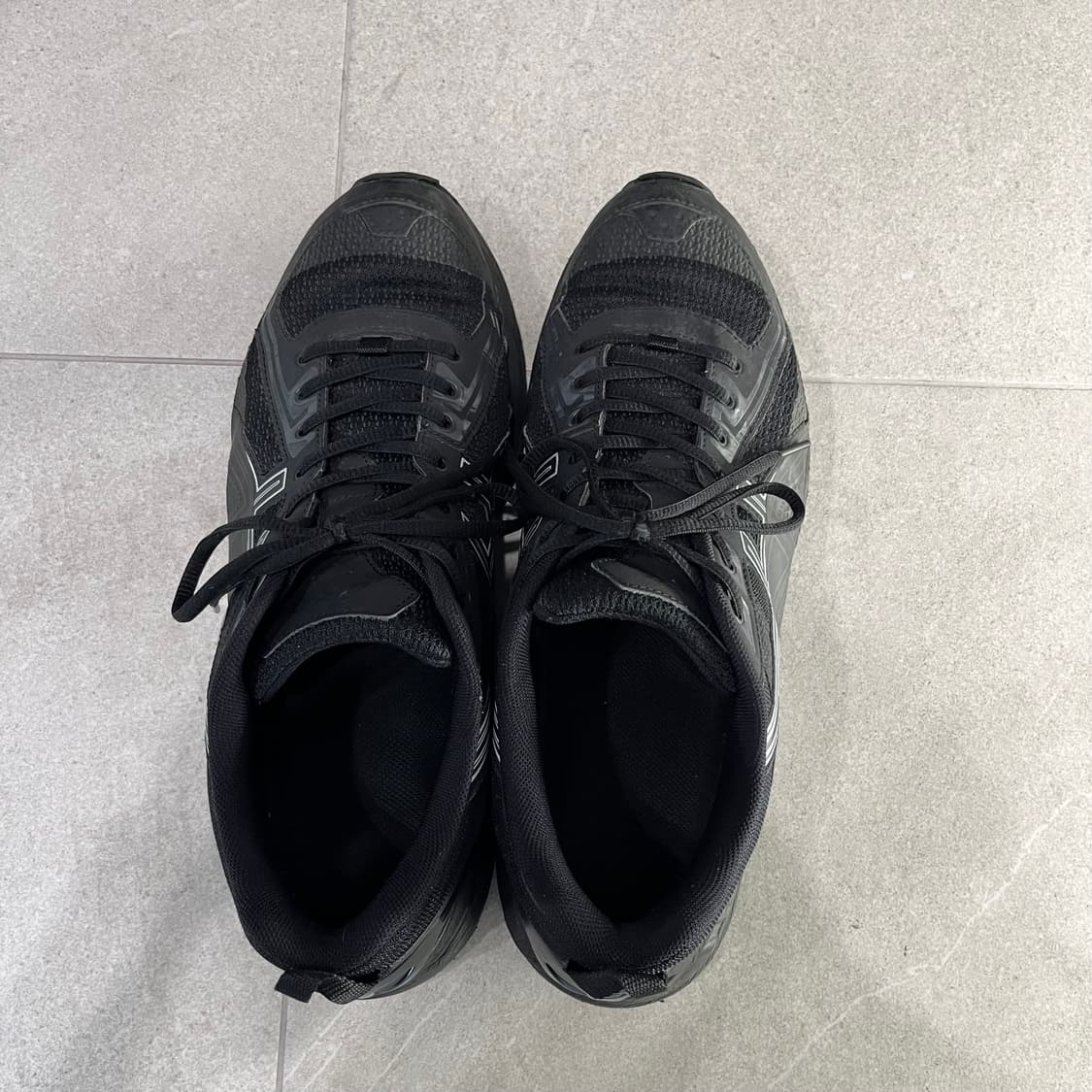 [282.5] 키코 코스타디노브 아식스 젤 버즈 블랙 상품이미지2