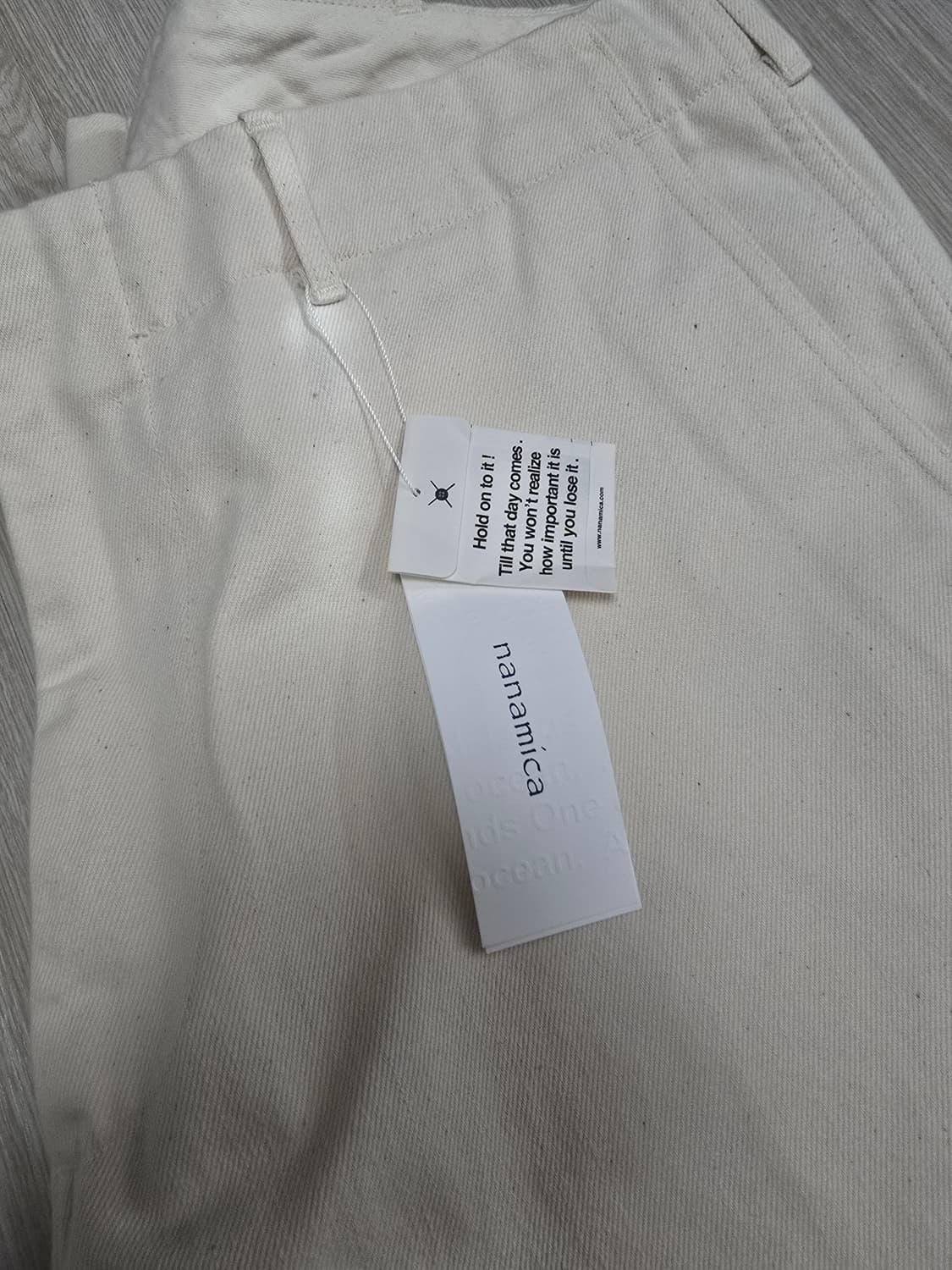 나나미카 와이드 데님 팬츠 에크루
- 36 사이즈 상품이미지2