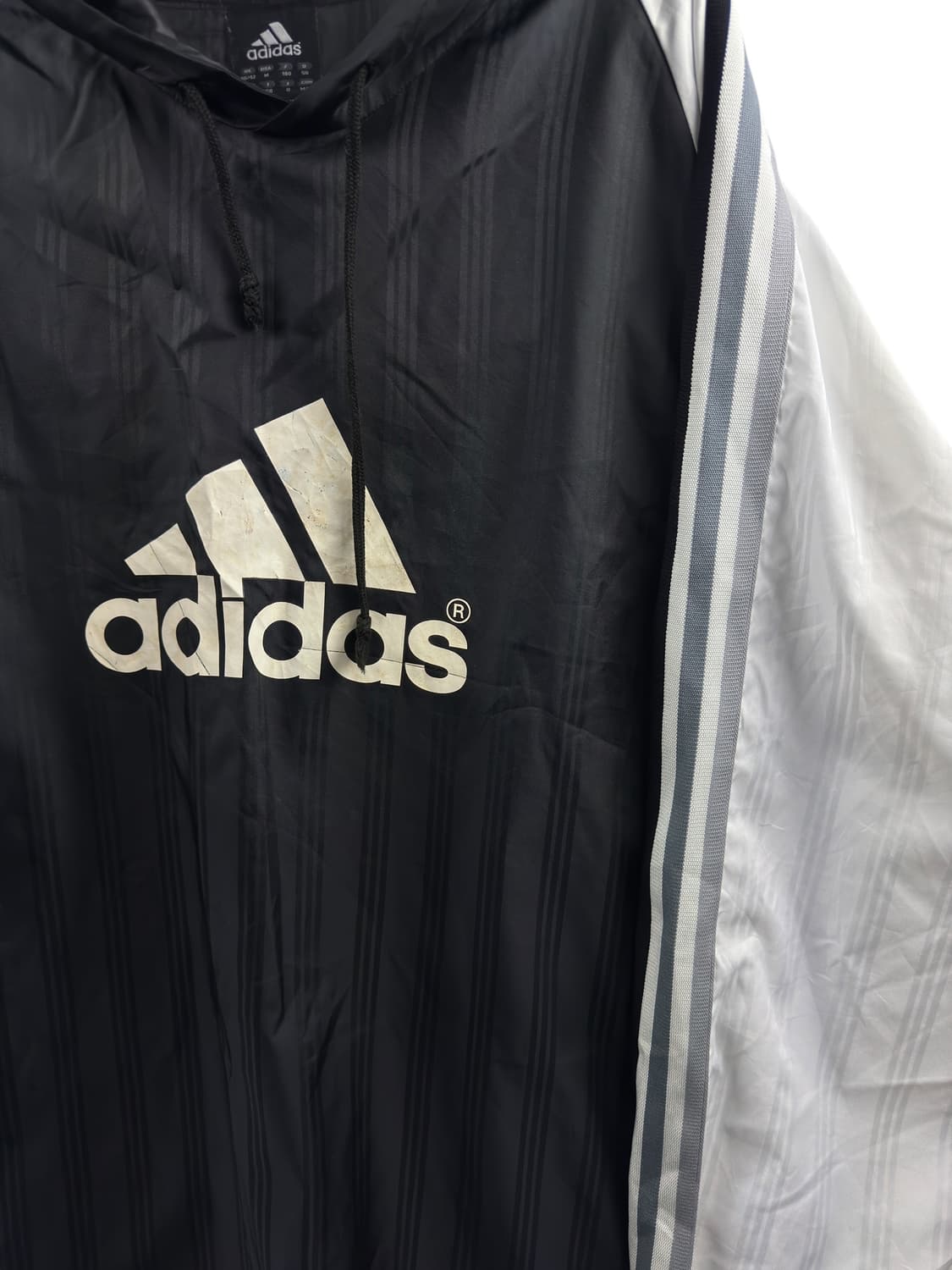 아디다스 검흰 후드 웜업1350 상품이미지4