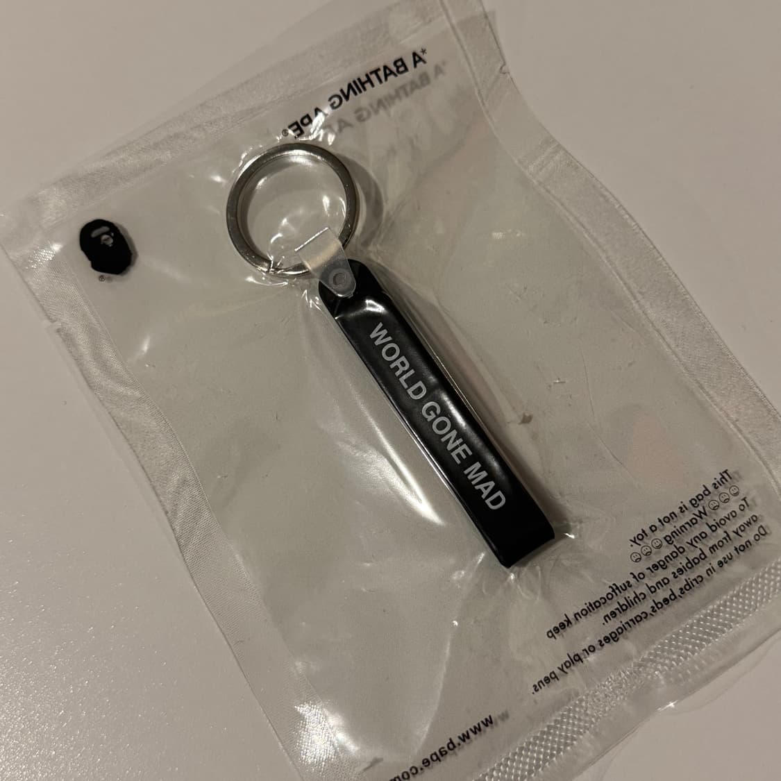 베이프 러버 루프 키체인 상품이미지2