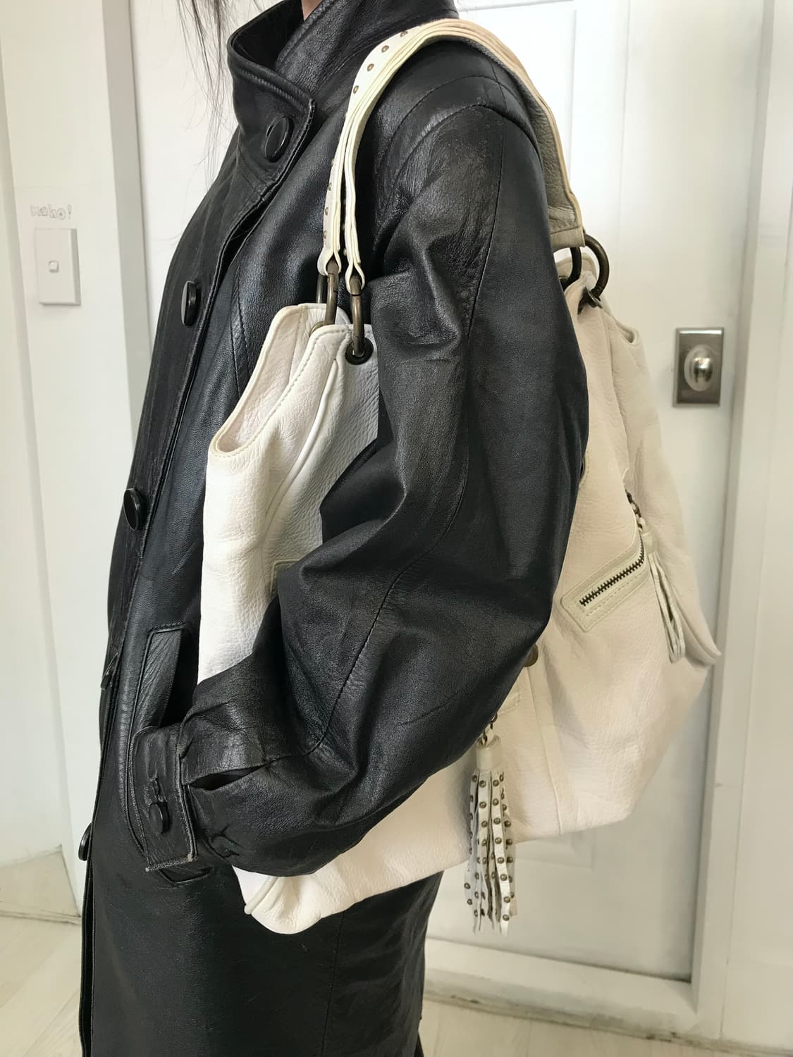 아이보리 테슬 숄더백 상품이미지4