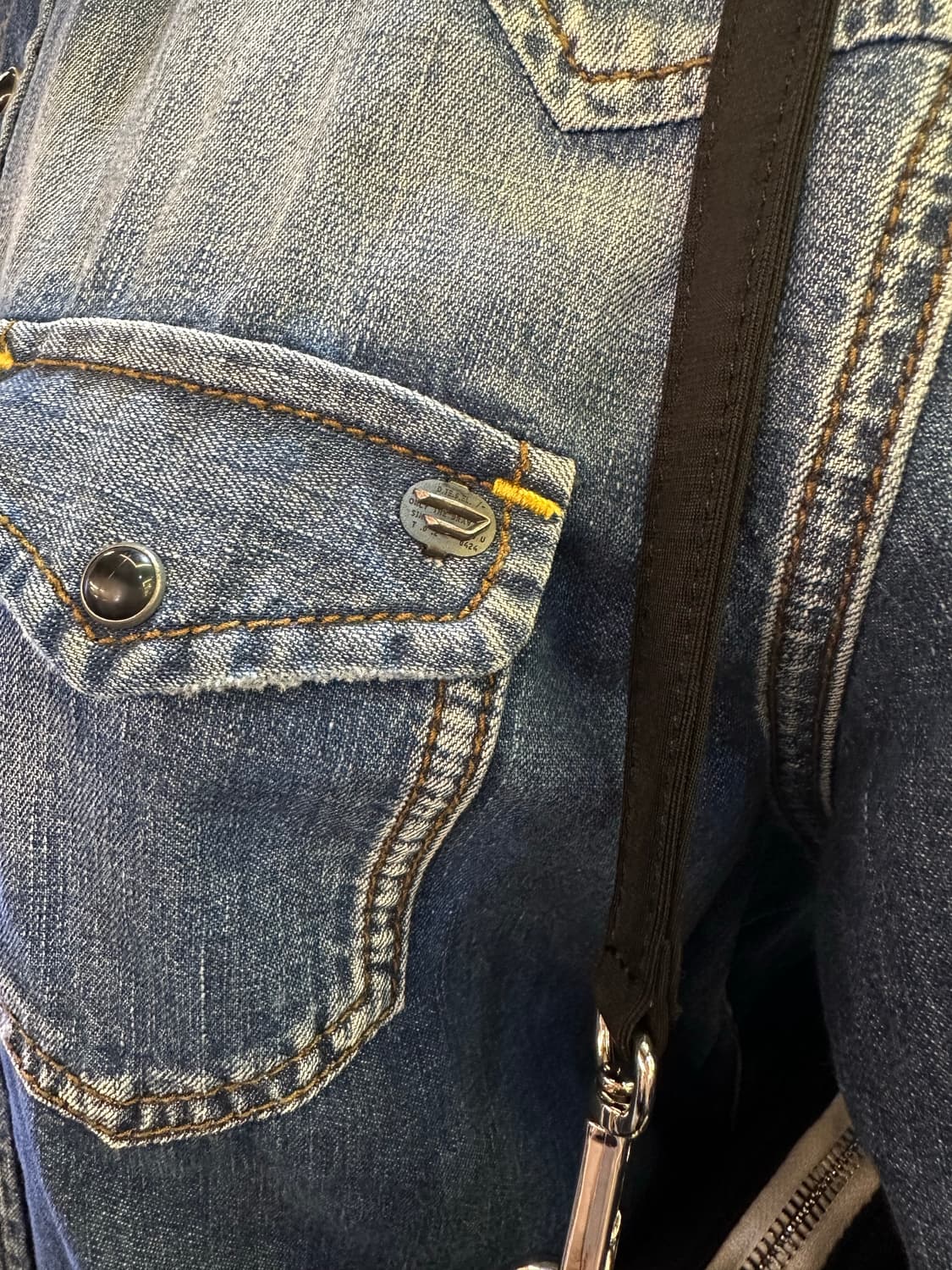 DIESEL 디젤 진청워싱 긴팔셔츠 상품이미지3