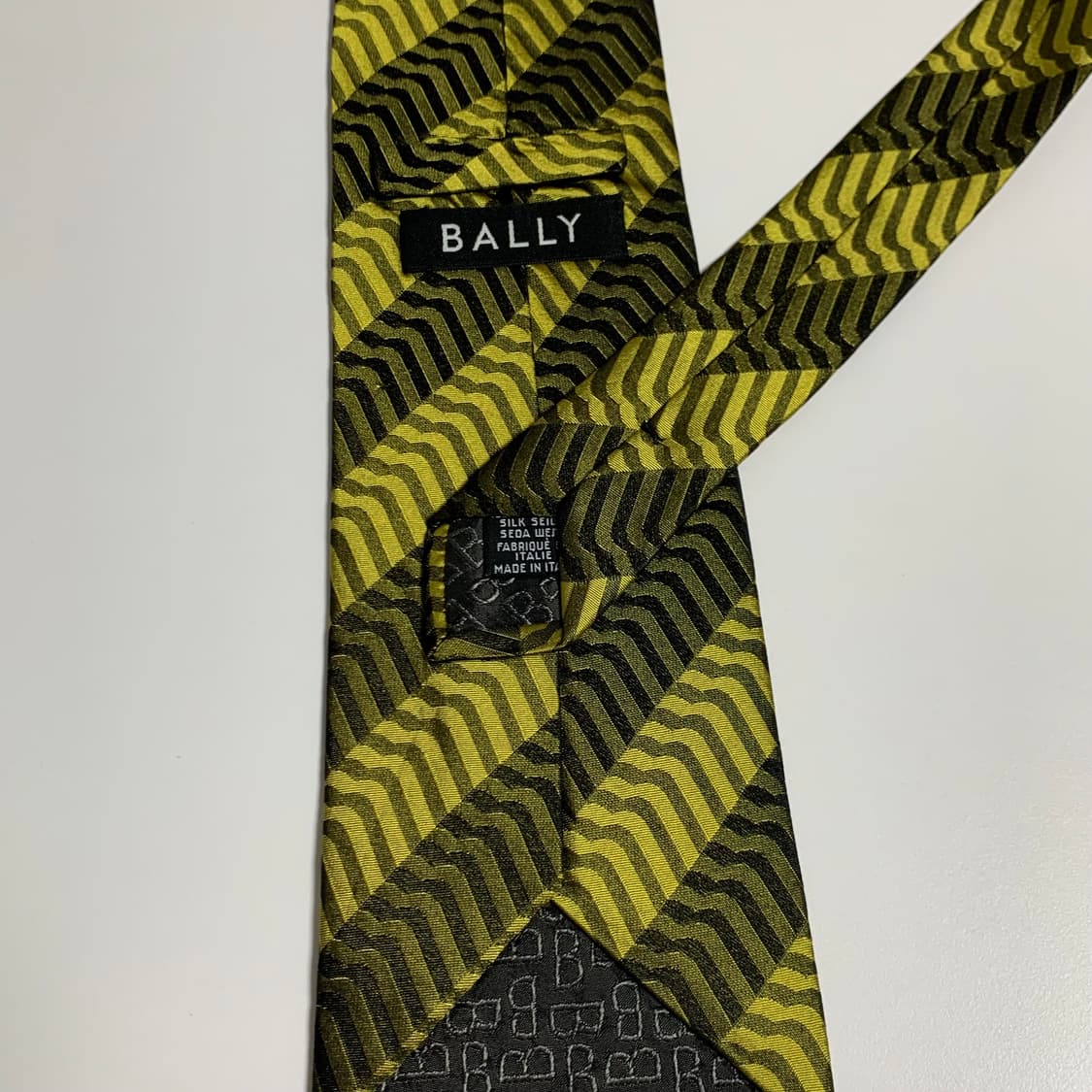 발리(BALLY) 명품 레지멘탈 클래식넥타이 최상급 A+등급 상품이미지6