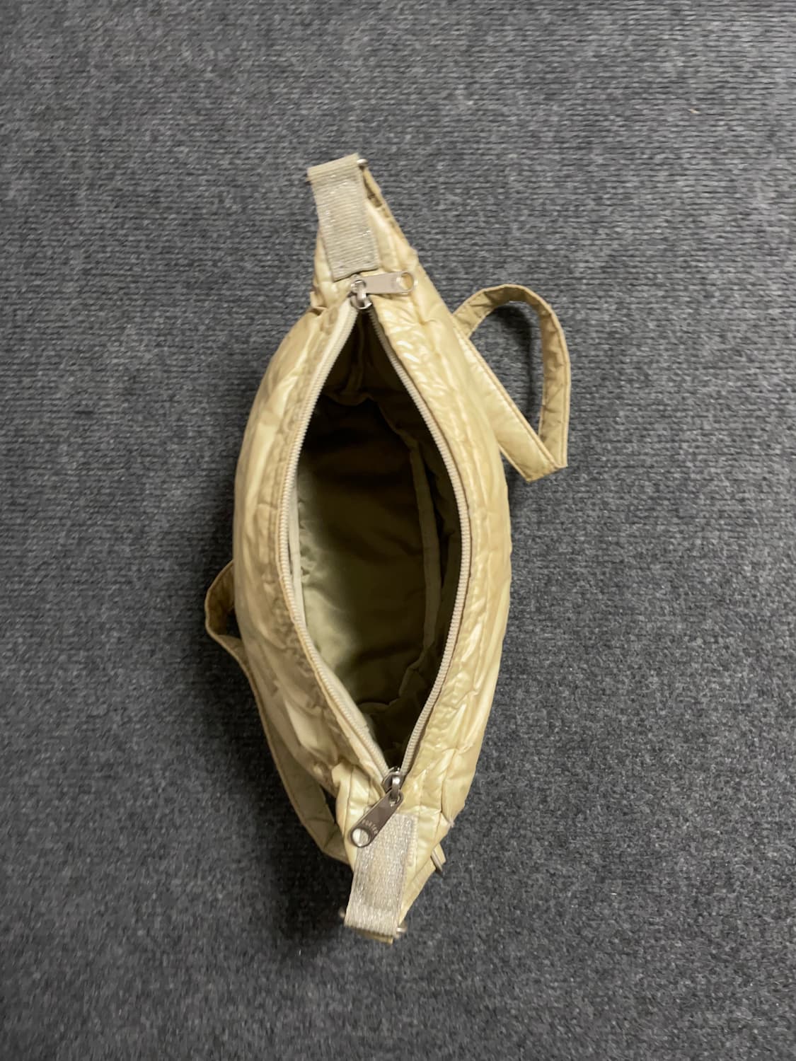 포터 아이보리 패딩 숄더백 상품이미지5