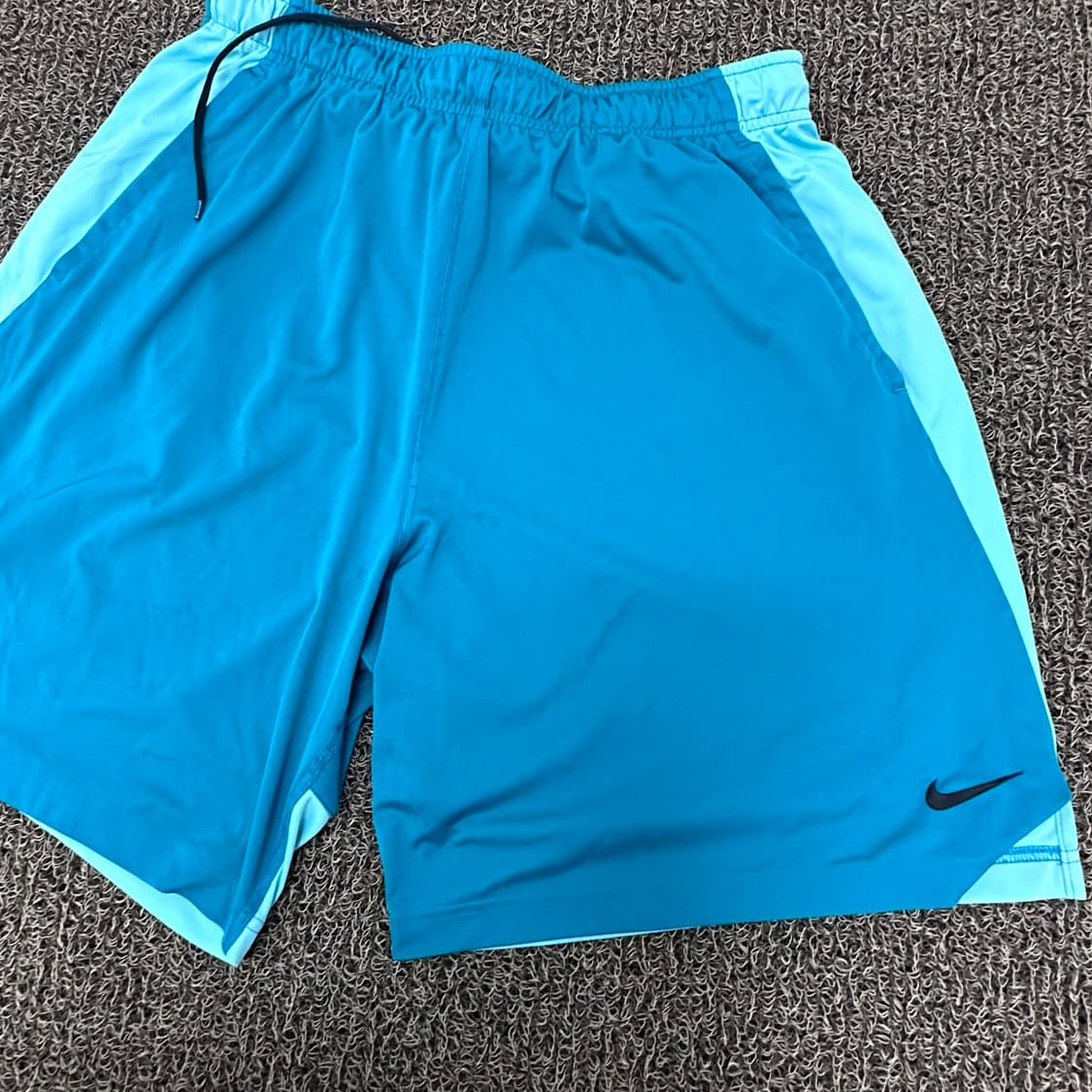 NIKE 나이키 운동복 추리닝 반바지 XL 상품이미지3