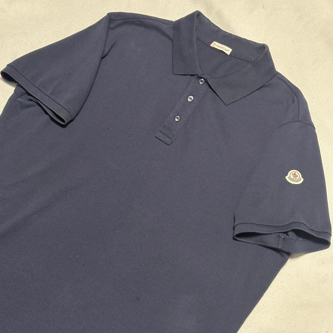 XL 몽클레어 네이비 카라티셔츠 상품이미지1