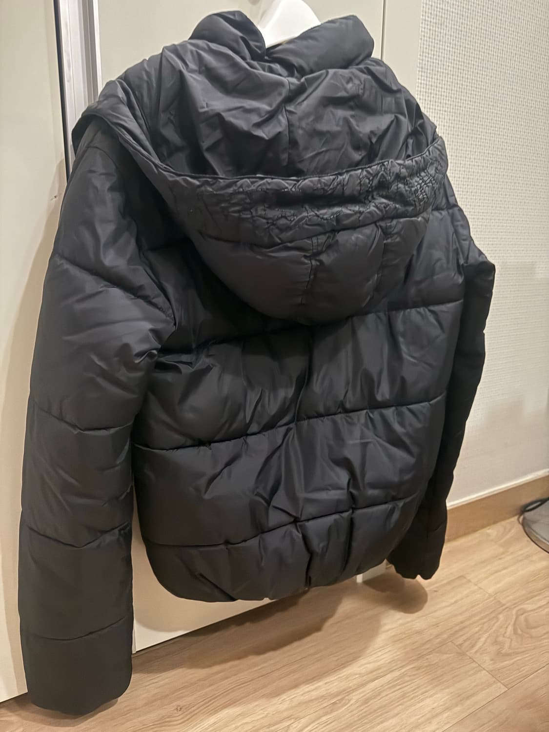 에비수 스몰로고 후드 스펠링 패딩 상품이미지2