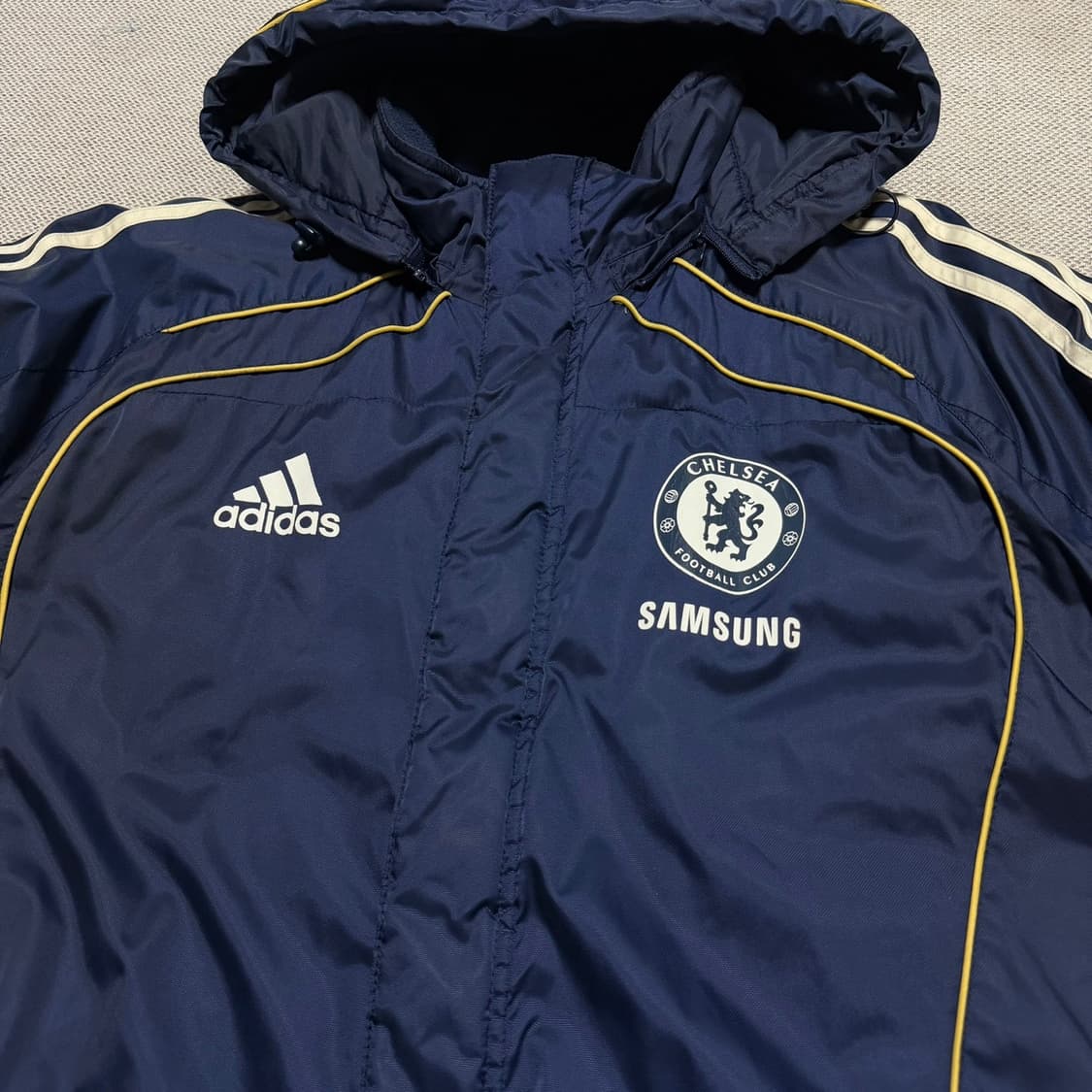 아디다스 첼시FC 올드스쿨 패딩 자켓 상품이미지2