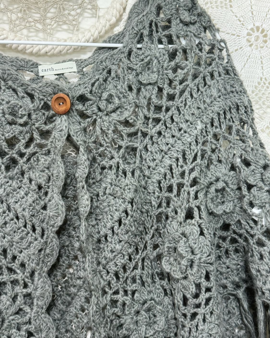 Earth Music Gray Flower Cape 상품이미지4