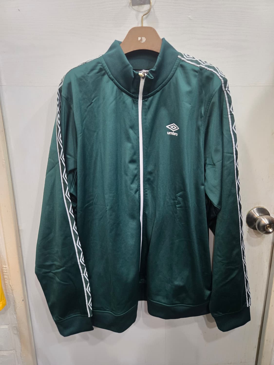 사이즈 ASIA 3XL )) UMBRO 엄브로 트레이닝복 세트! 상품이미지2