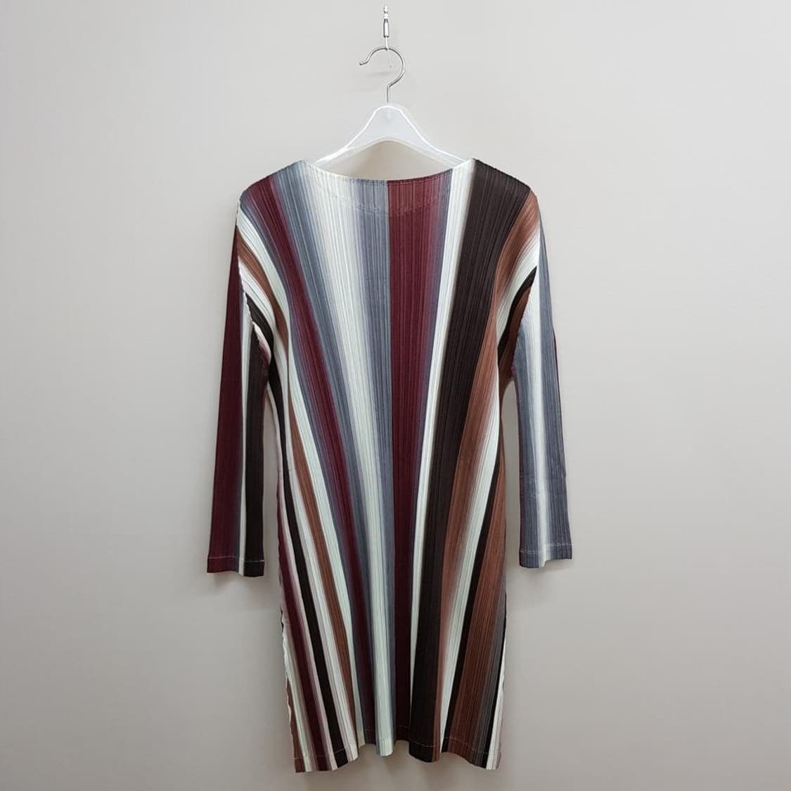 이세이미야케 멀티 플리츠 스트라이프 블라우스 3사이즈 상품이미지4