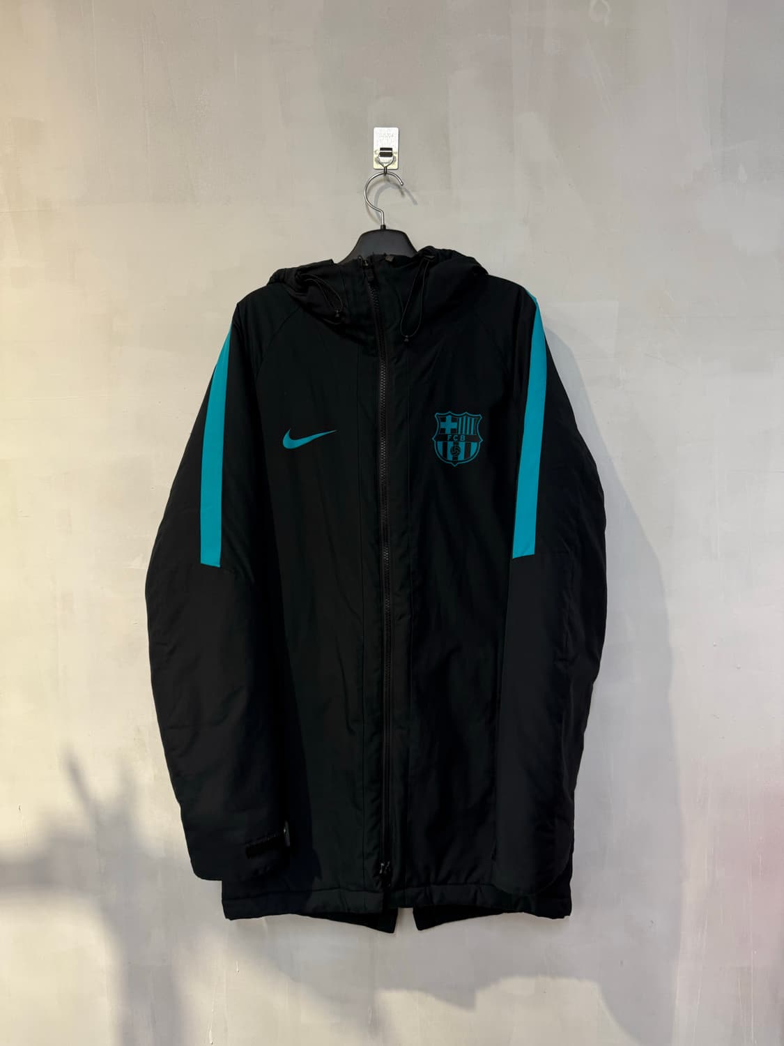 나이키 바르셀로나 블랙 롱패딩 상품이미지1