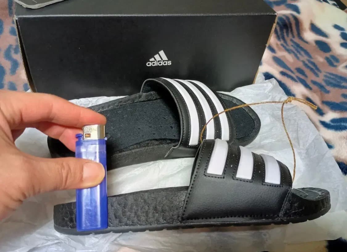 아디다스 아딜렛 부스트 쿠션 슬라이드 블랙 삼선 슬리퍼(255~260) 상품이미지4