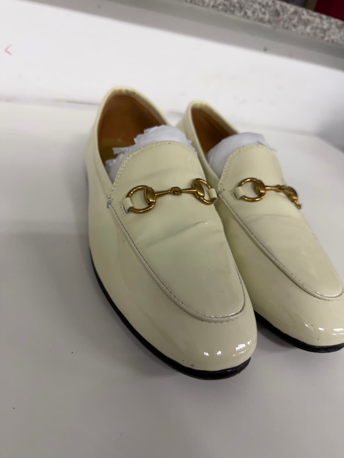 정품) 구찌 홀스빗 여성 에나멜 금장 로퍼 37 상품이미지3