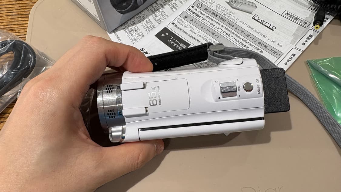 JVC 빈티지 캠코더 카메라  신품급 풀박스 (GZ-E765) 상품이미지3