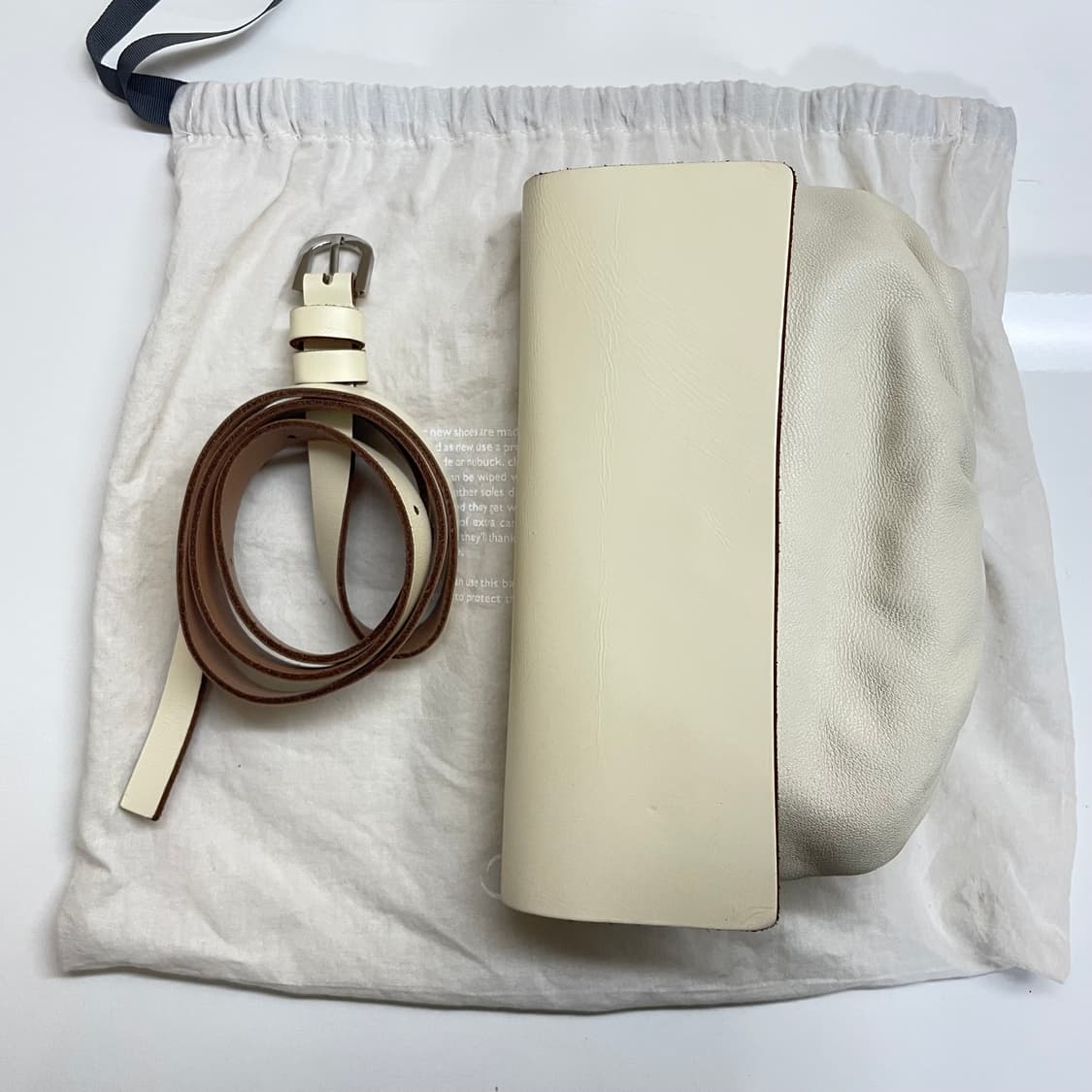 코스 레더 벨트백 상품이미지3