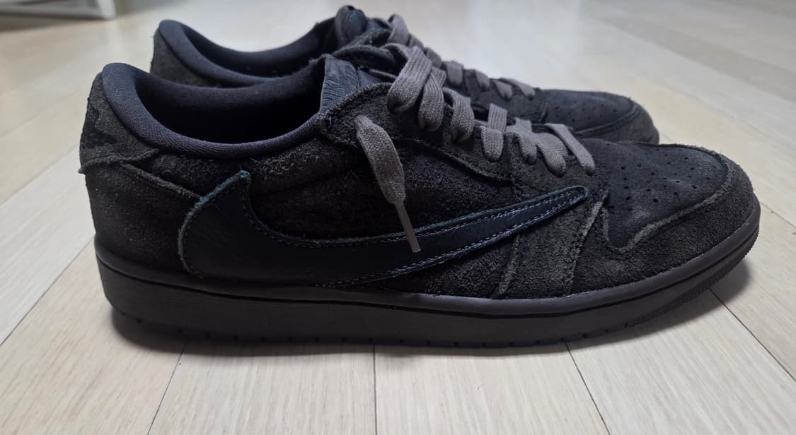 [275] 나이키 조던 1 트래비스 스캇 벨벳 브라운 상품이미지5