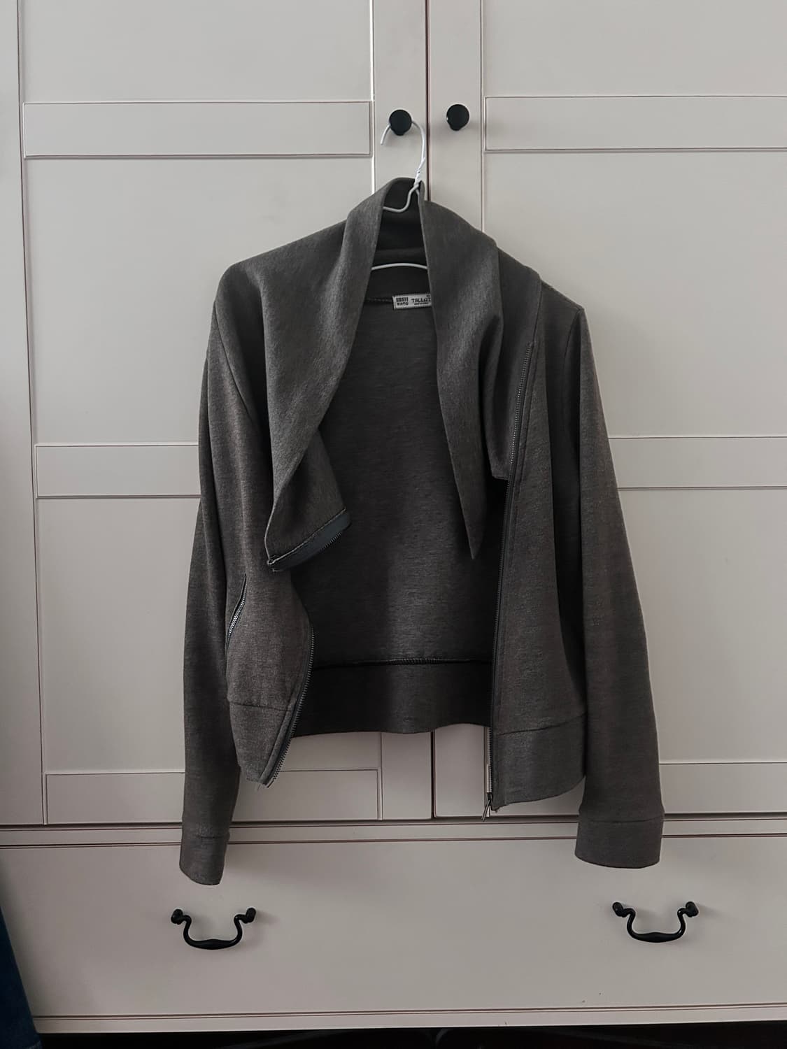 하이넥 크롭 사선 자켓 상품이미지4