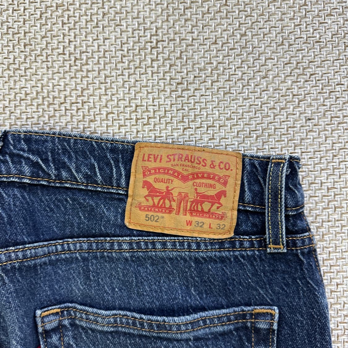 W32L32 리바이스 502 테이퍼드 진 0331D 상품이미지4