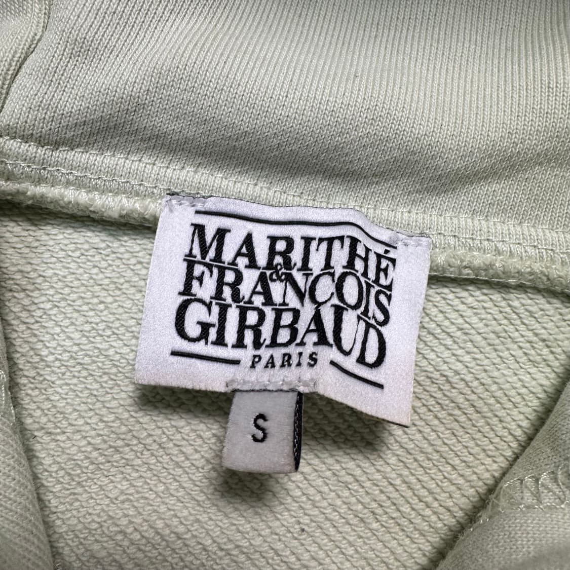 Name : 마리떼 시그니처로고 투웨이 크롭 후드집업 :)  상품이미지4