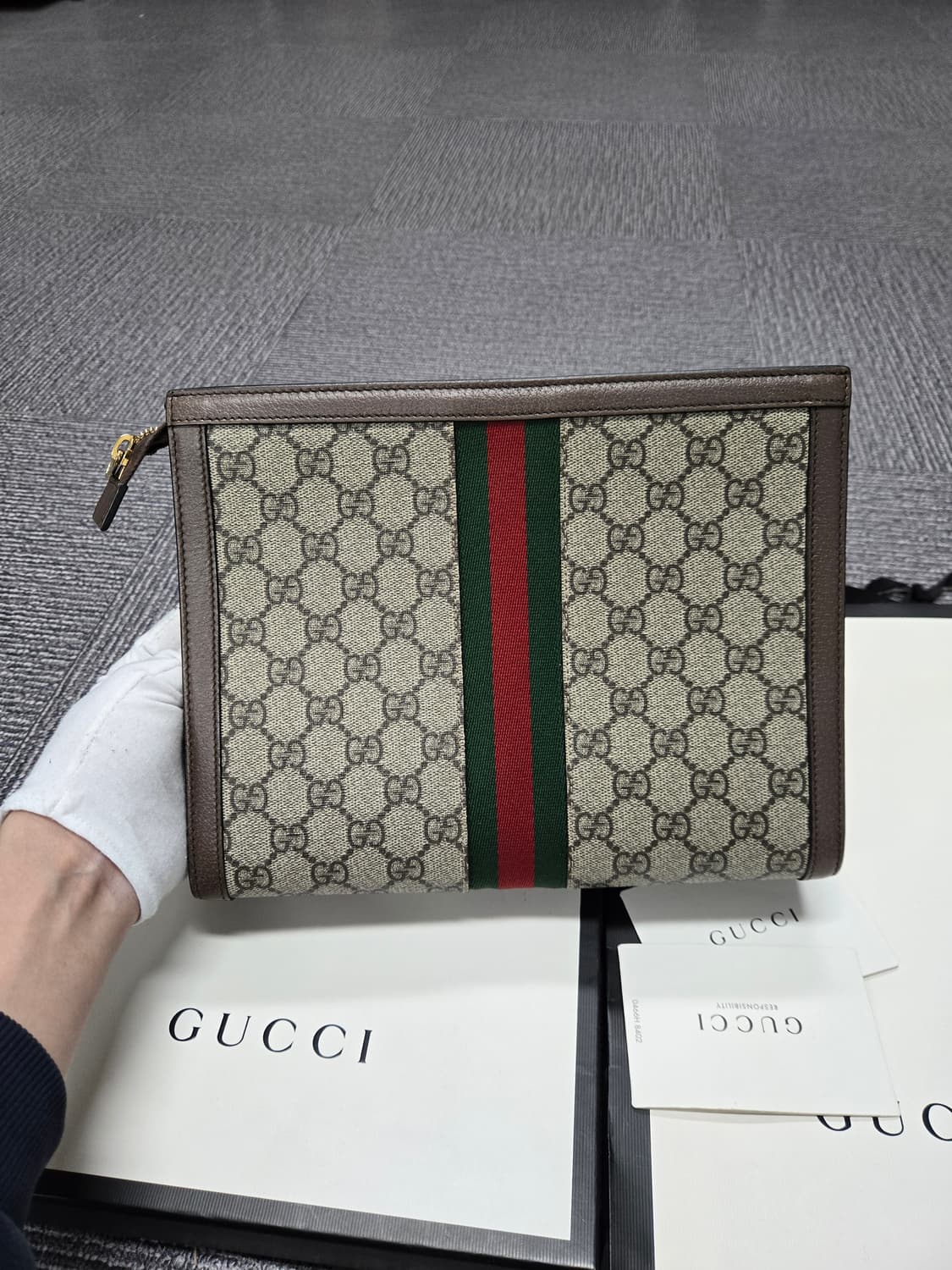 [특가][정품] 구찌 시그니처 삼선 보야주 클러치백 상품이미지2