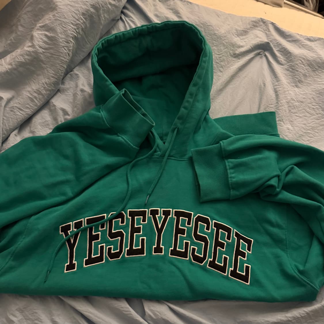 Yeseyesee green 후드티 상품이미지2