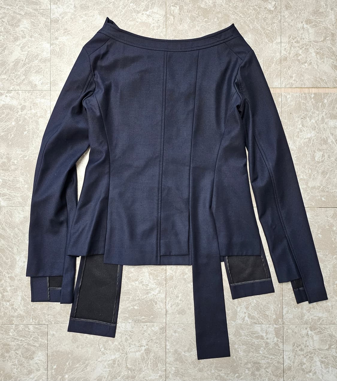 문탠 네이비 여성 언발란스 넥 블라우스 자켓 상품이미지2