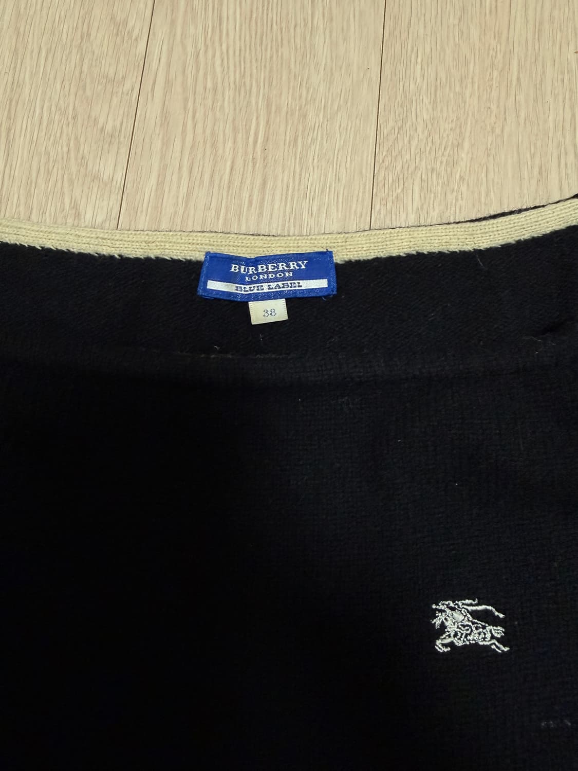 버버리 블류라벨 여성 니트 상품이미지2