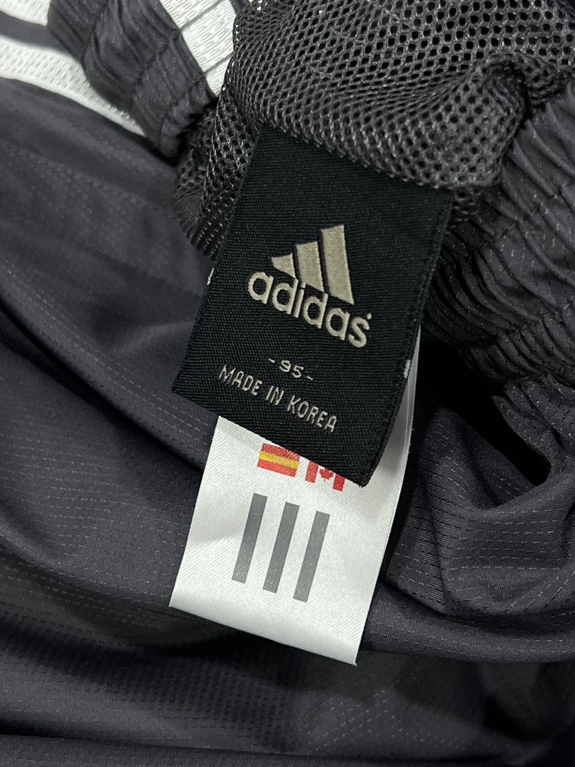 아디다스 올드스쿨 삼선 트랙 우븐 조거 팬츠 차콜그레이 (밑단스트링) 상품이미지4