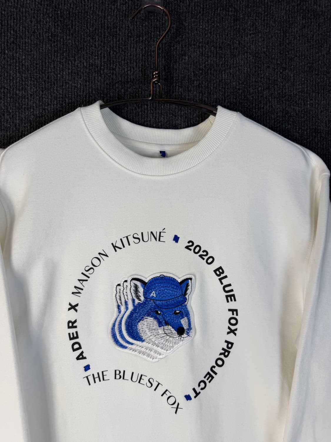 메종키츠네 X 아더에러 폭스헤드 맨투맨 상품이미지3