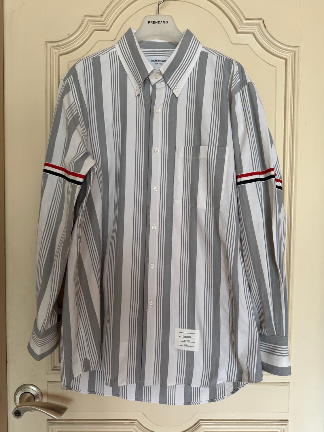 톰브라운 스트라이프 셔츠 상품이미지1