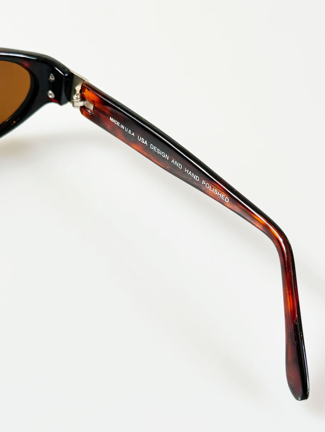 90s 게스 토터스쉘 오벌 프레임 틴트 빈티지 선글라스 상품이미지7