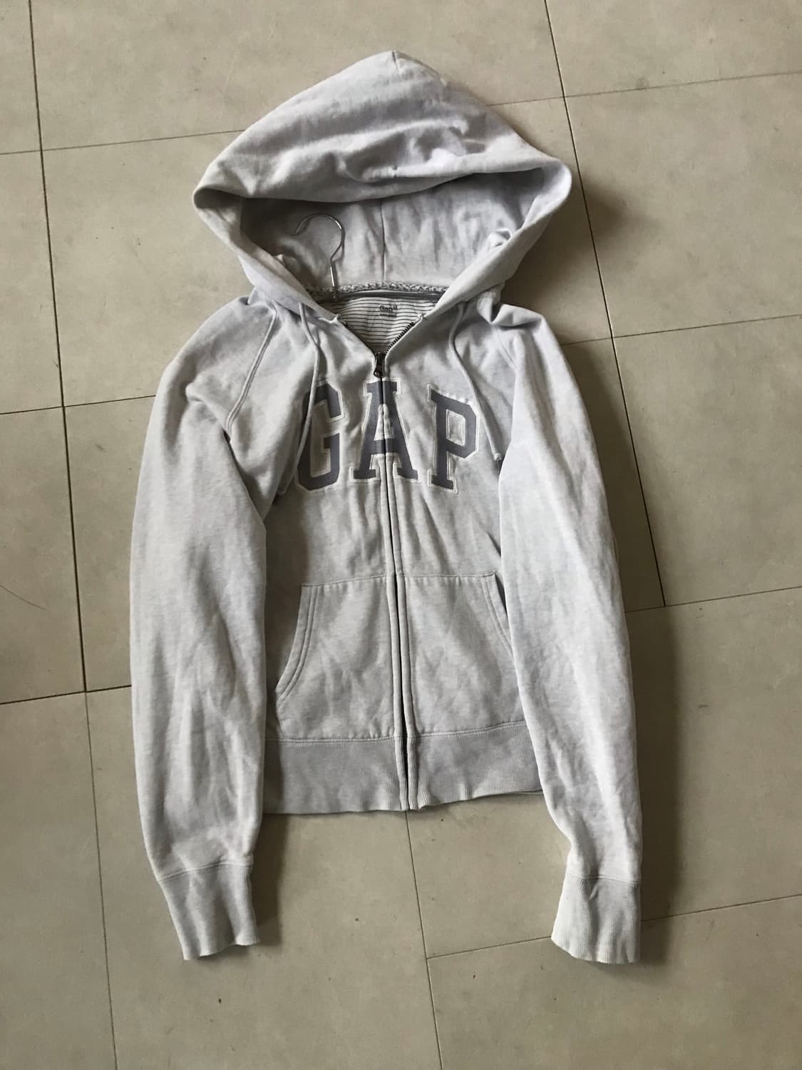 갭 연그레이 후드집업 상품이미지9