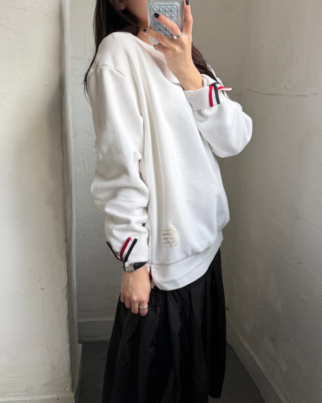 Thom Browne 톰브라운 백삼선 화이트컬러 스웻셔츠 상품이미지1