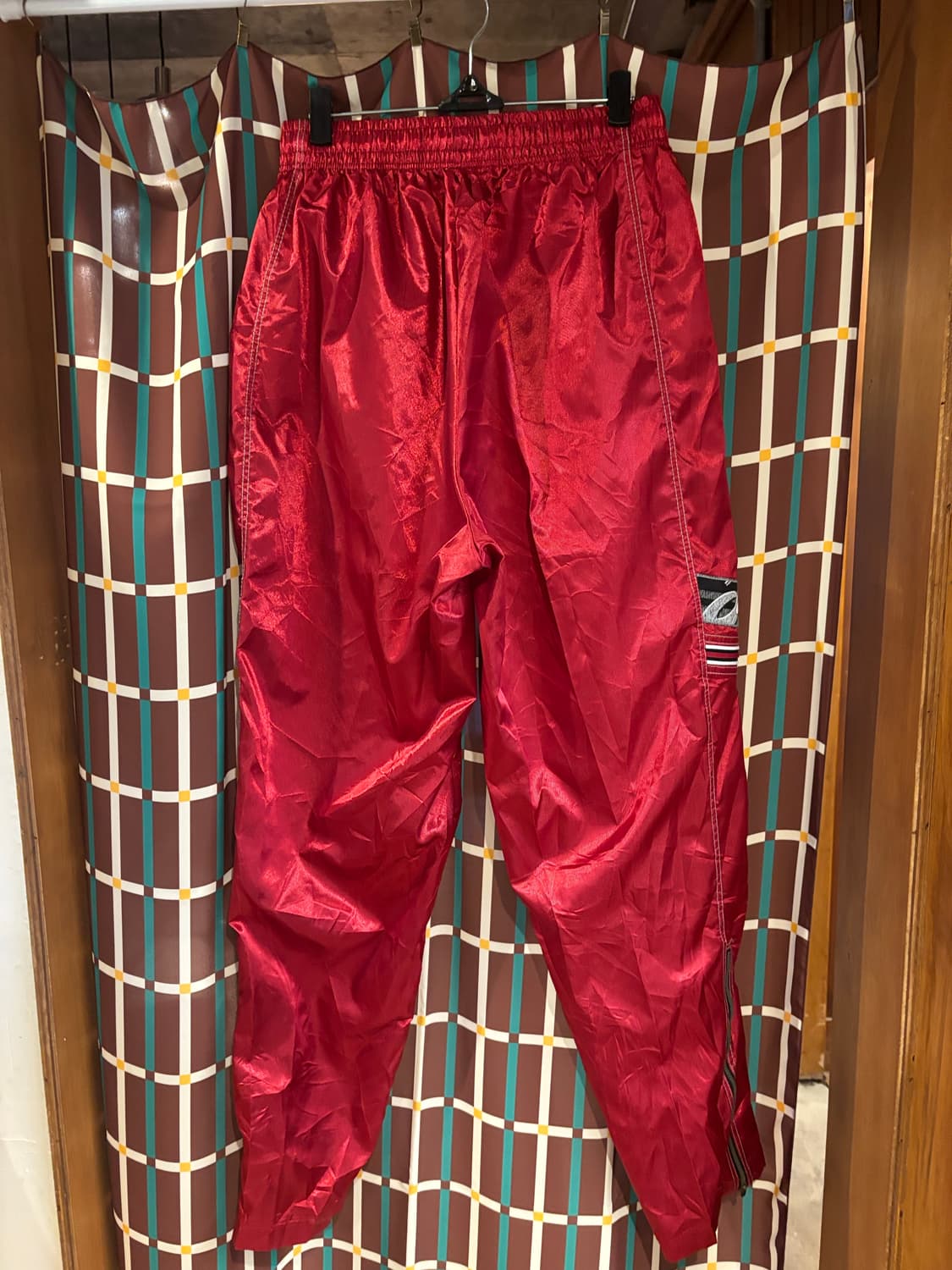 아식스 레드 트레이닝 바지 상품이미지6