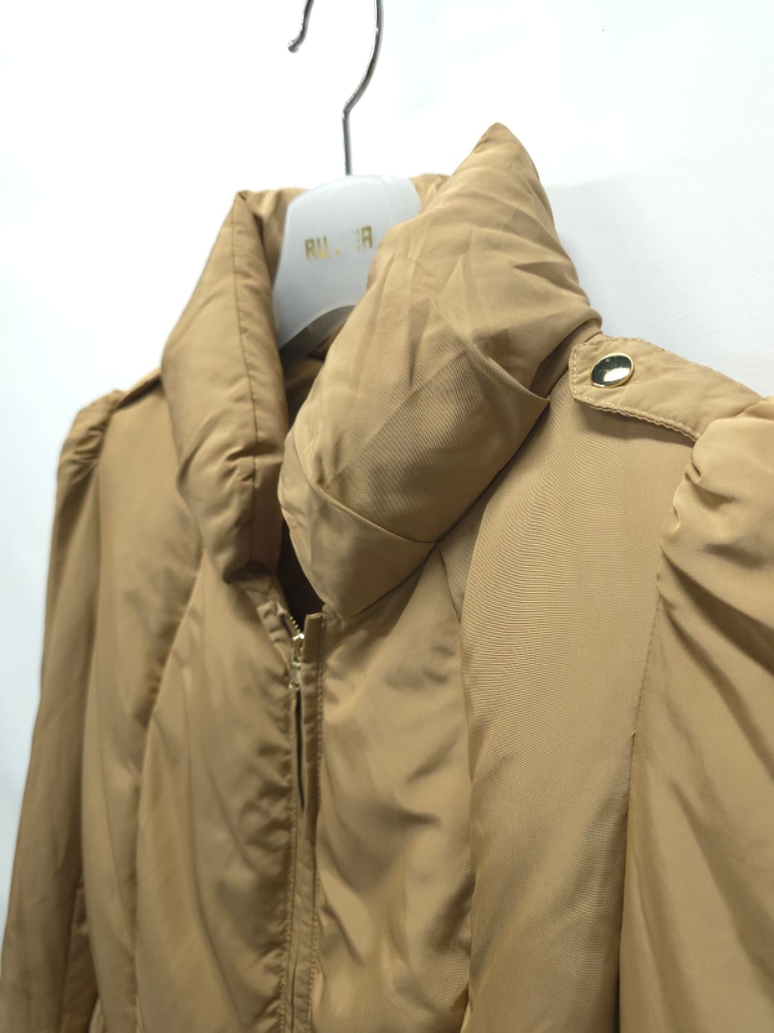 에고이스트 여성 셔링포인트 오리털 숏패딩 상품이미지4