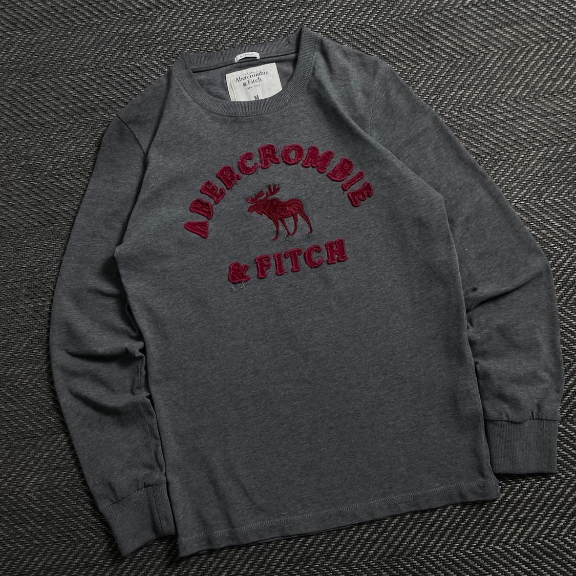 아베크롬비 y2k 무스 빅로고 롱슬리브y 4147 상품이미지1