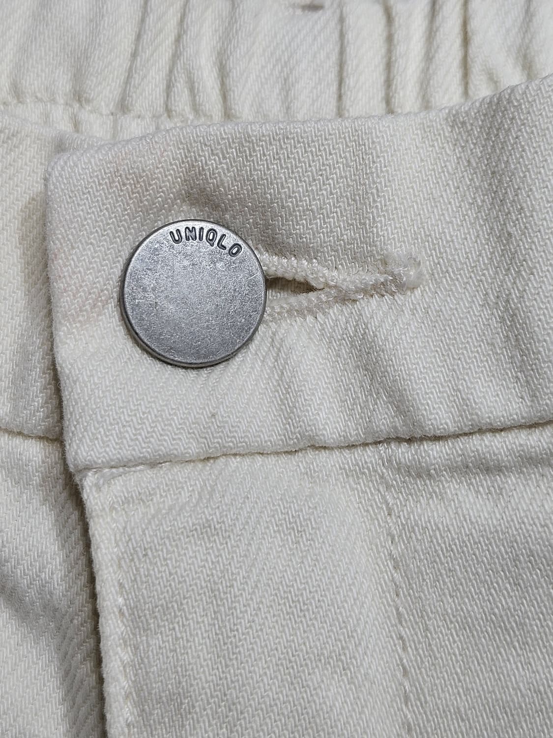 유니클로 남녀공용 뒷밴딩 와이드 팬츠 M 아이보리 상품이미지5