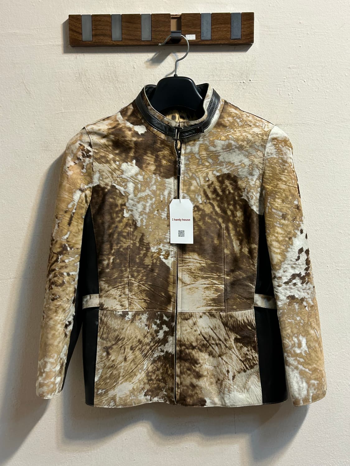 유즈드 카우헤어 패치워크 레더 하이넥 자켓 상품이미지1