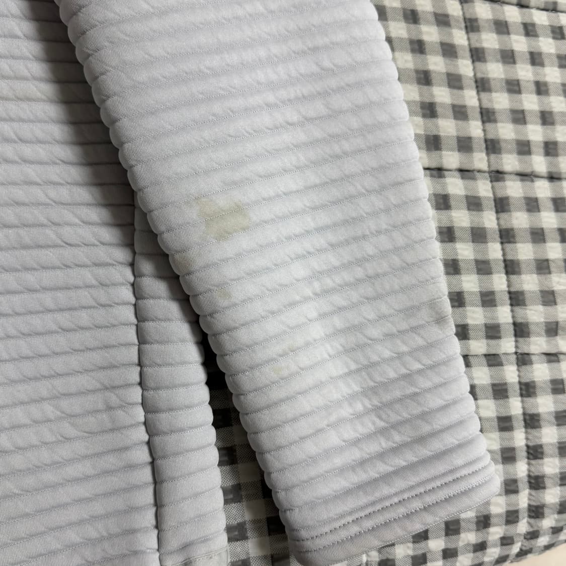 (XL) 언더아머 하프 집업 긴팔티 블랙 화이트 2 종 상품이미지9