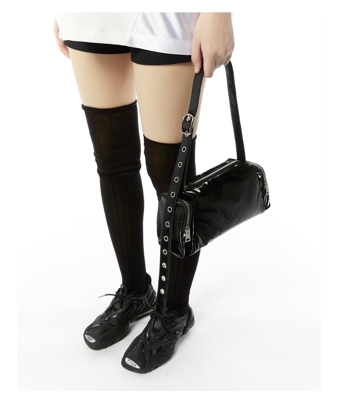 LCDC TM EYELET BELT-STRAP BAG black 상품이미지2