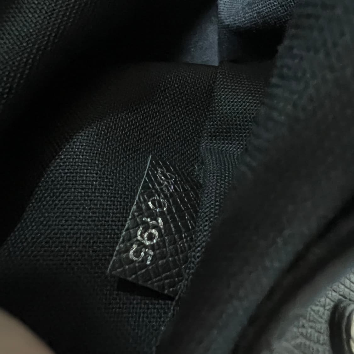 루이비통 타이가 그리고리 메신저백 크로스백 상품이미지10